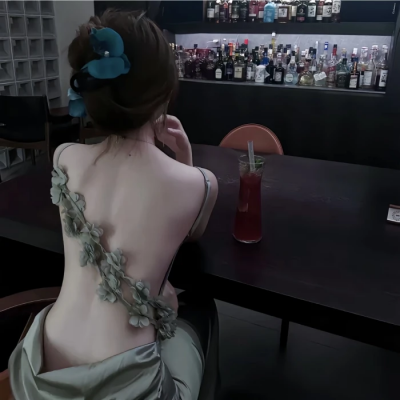 被这组ins唯美背影女生头像美哭啦