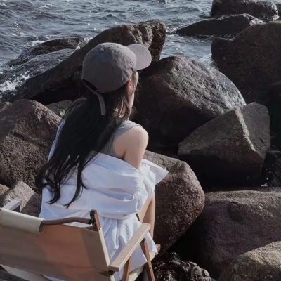 狠狠心动！Ins风高级感女生头像