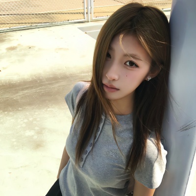 个性气质满满的女生头像