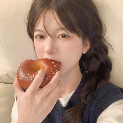 狠狠心动！氛围感白月光女头来咯