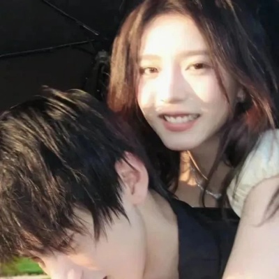超爱这组青春氛围情侣头像