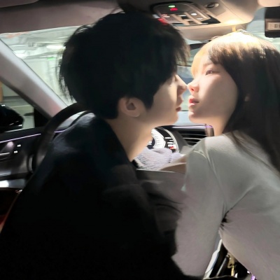 糖分超标！真人双人甜蜜情侣头像来袭