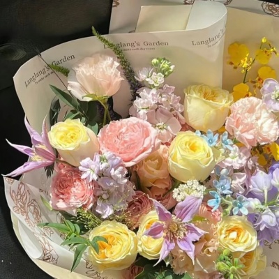 被彩色背景头像的凌乱美拿捏住啦