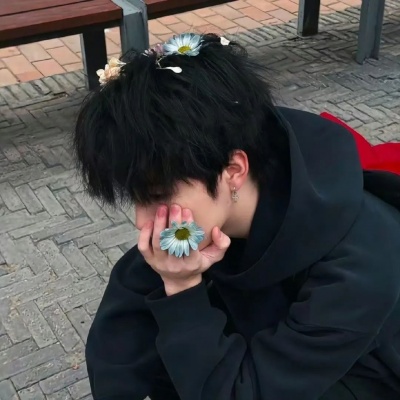 宝藏发现✨高质量ins风干净帅气男生头像来袭