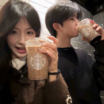 超赞的ins风双人真人情头来咯