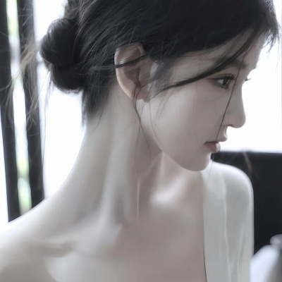 狠狠心动！素颜感干净女生头像精选