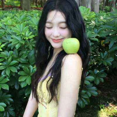 狠狠心动!绿色春天纯欲女头精选