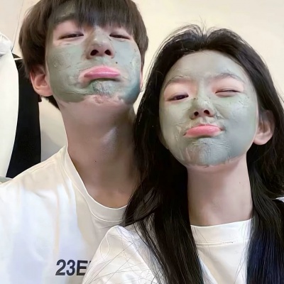 情侣头像双人同框两张一组， 被甜到！