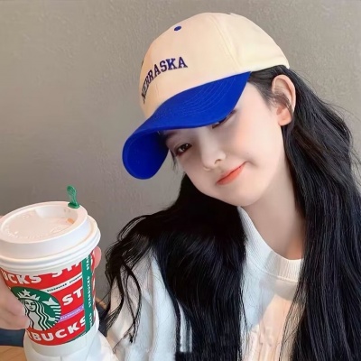 超绝！小众戴帽子女生头像来袭