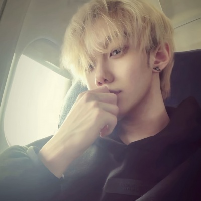 帅哭😭 这组ins氛围超酷个性男生头像绝了