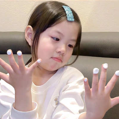 可爱小宝贝一左一右情头,童真风CP