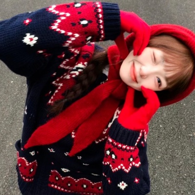 氛围感红色系女头像｜小众不撞款，温柔姐姐风必备