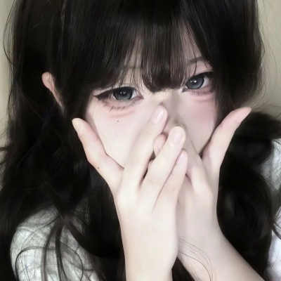 2026新更!小众漂亮女生头像:甜酷反差、温柔知性款,轻松拿捏氛围感