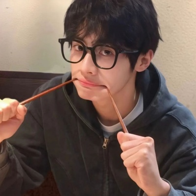 单向情头一人一张分开真人 情侣头像 第3张
