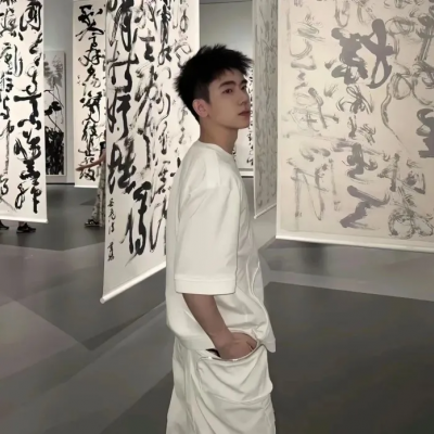 哇塞!ins小众单人情头,一男一女氛围感拉满