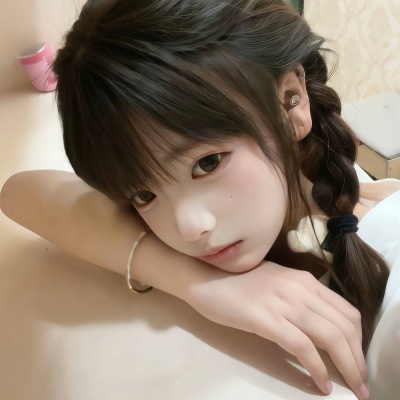 小清新女头真人推荐，简约穿搭，小众不撞款