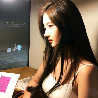 2026热门向阳而生女头推荐：阳光氛围 + 清新画风，适配各社交平台