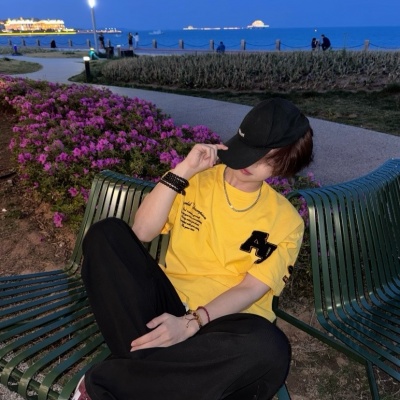 超酷ins男头像大集合，潮流与高级感拉满！