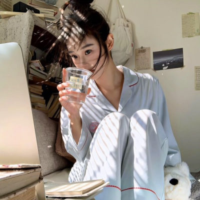 ins高级感松弛女生头像，氛围感拉满的慵懒风