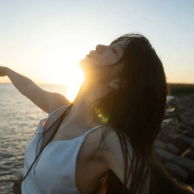 氛围感拉满的自由感女头，随性洒脱超绝