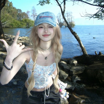 自由感拉满的治愈系风景女生头像合集