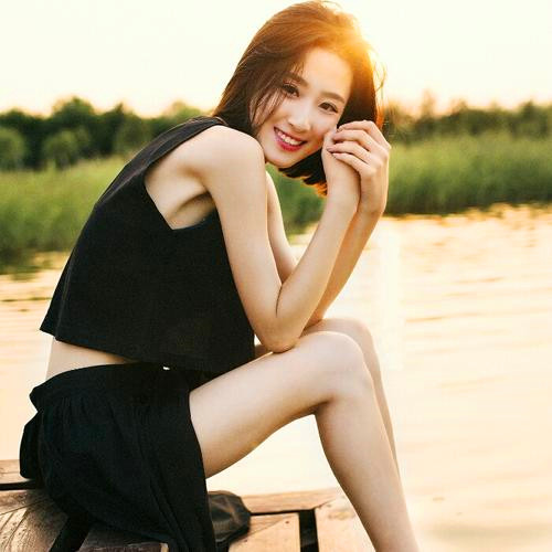 【高清合集】100张美女QQ头像图片免费下载!ins风 / 甜美 / 御姐多种风格合集