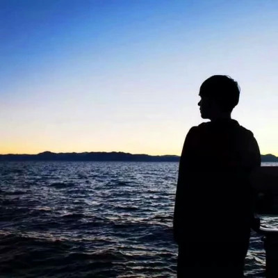 超绝的背影男生头像图片合集