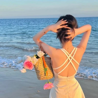 仙气飘飘的唯美女生背影头像大集合,小众高级氛围感拉满