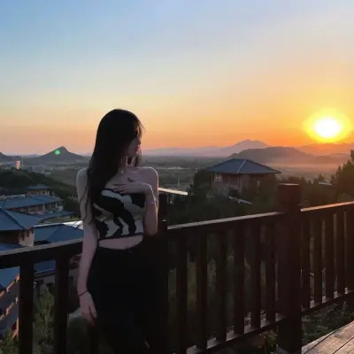 头像慵懒偏冷淡风，狠狠拿捏氛围感